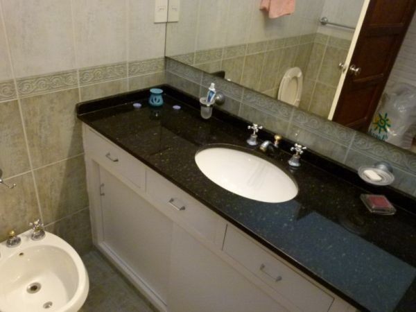 Casa en impecable estado para alquilar a pasos del mar.